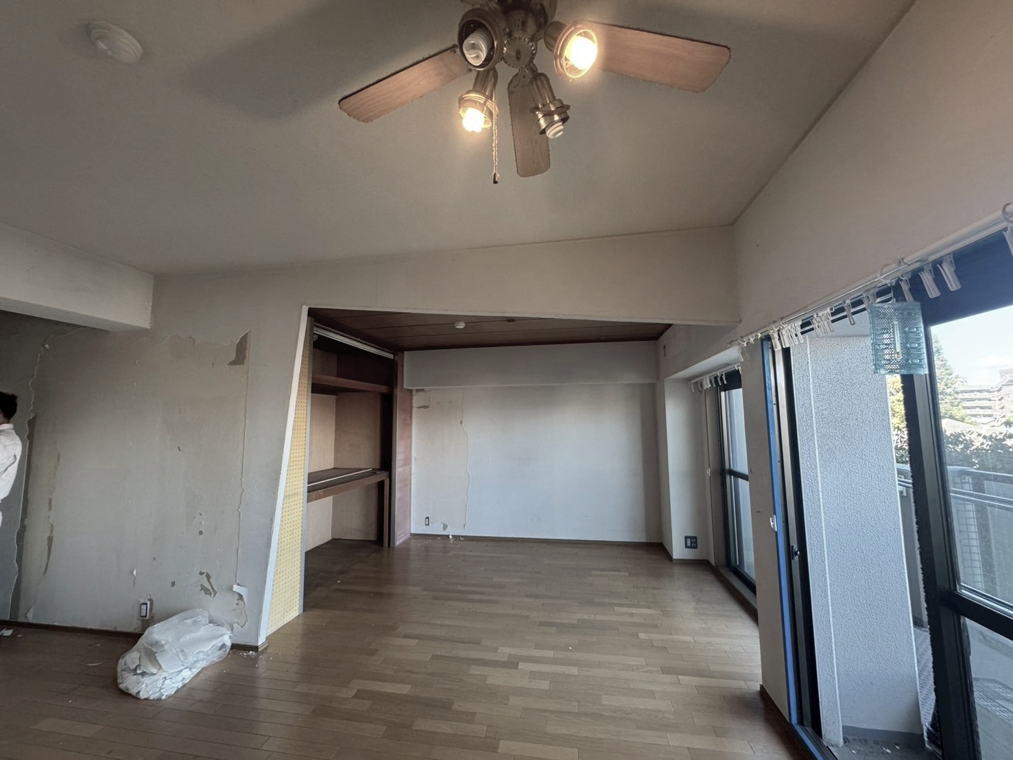 中古マンションを“心地よい質感”でまとめた住まい:尼崎市