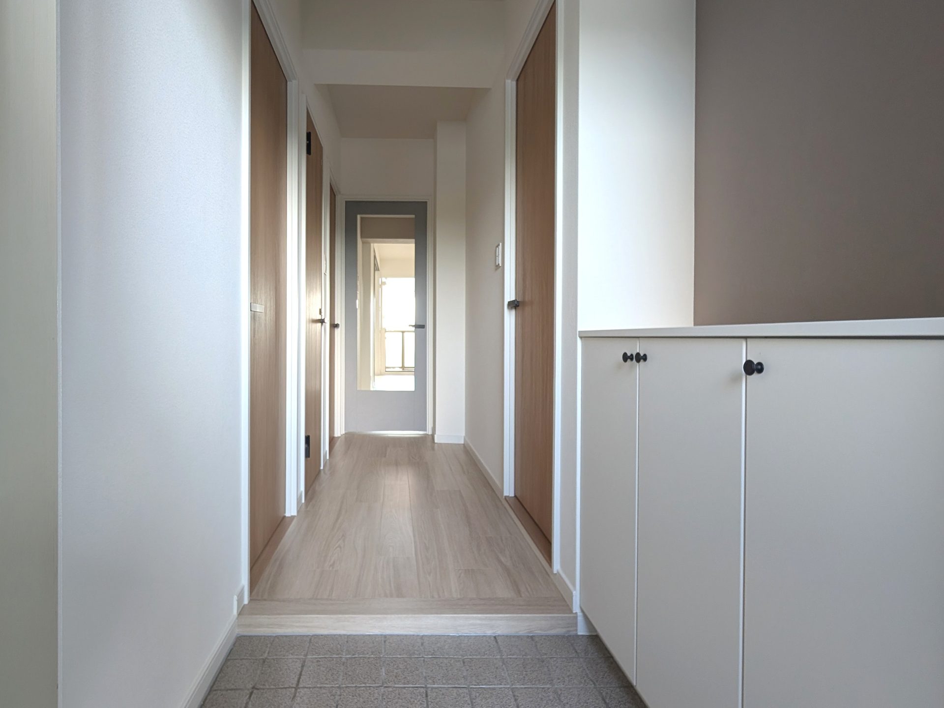 中古マンションを“心地よい質感”でまとめた住まい:尼崎市